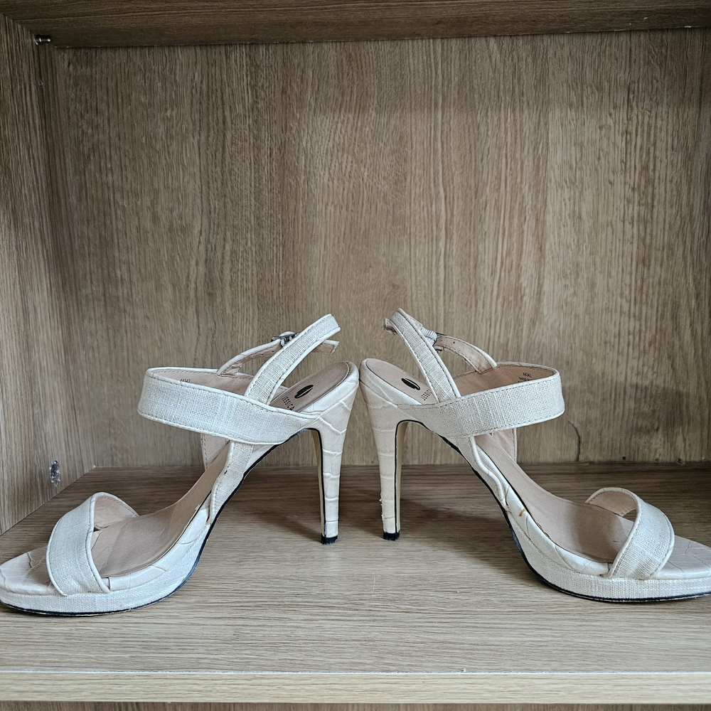 Elegant Cream High Heel Sandals